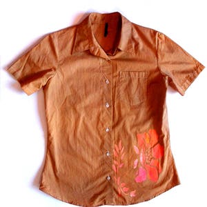Women&#39;s hand painted shirt/Handmade shirt/Flowers shirt/Cotton shirt/Women&#39;s painted shirt/Design 100% Cotton Short Sleeve t-shirt/handcraft