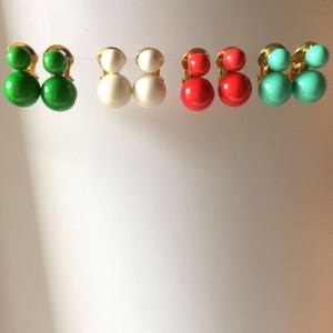 Set of 4 clips of different colors