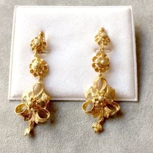 Vermeil dangling earrings, gold-plated silver and pearls, filigree style