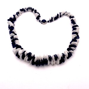 Collier Sautoir Vintage Argenté Perles Noir Et Blanc Années 70 - Parfait état