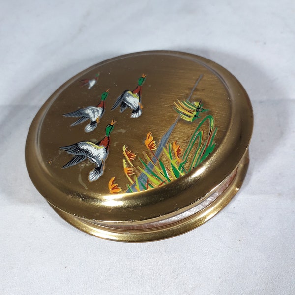 1950s vintage compact, gold tones make up compact, flying ducks compact, film prop,  fashion compact, classic compact, acting prop, compact