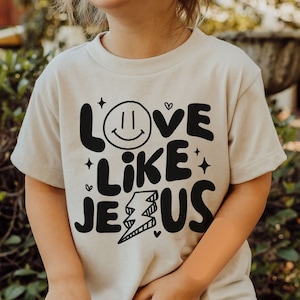 Camiseta infantil Love Like Jesus SVG, arquivo de corte de camisa cristã para meninos, design bíblico de camiseta infantil, Jesus salva a sublimação do irmão, versículo da Bíblia png