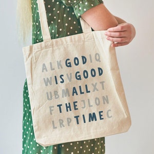Boho God is Good-draagtas png, bijbelstudietas gesneden bestand, retro christelijke canvas tas png, trendy sublimatie kerktas, altijd png