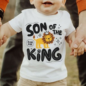 Hijo del Rey Camiseta para niños SVG, Archivo de corte de camisa para niños cristianos, Diseño de camiseta bíblica para niños pequeños PNG, Arte clip de versículo bíblico para niños, Iglesia para niños svg