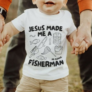 Jesús me hizo una camiseta de pescador SVG, Archivo de corte de camisas cristianas para niños, Diseño de camiseta para niños pequeños bíblicos, Sublimación de peces para niños, Versículo de la Biblia PNG