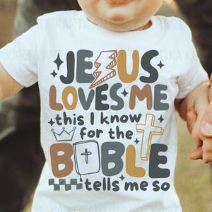 De bijbel vertelt me zo tshirt SVG, christelijke shirts gesneden bestand voor jongens, bijbelse peuter Tee ontwerp, kinderen Jesus Loves Me png, bijbelvers png