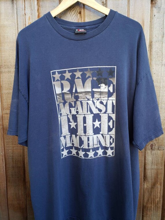Vintage RAGE Against the Machine Thrashed Graphic Tshirt 00