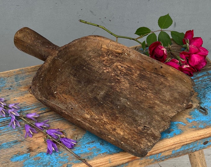 Vintage Large Scoop Vintage Wooden Scoop Grain Bucket Movie - Etsy