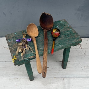 Zeer oude houten lepel, handgemaakte lepel, rustieke lepel, unieke lepels, geschenklepel, oerlepel, antieke lepel, primitief decor, drie lepels