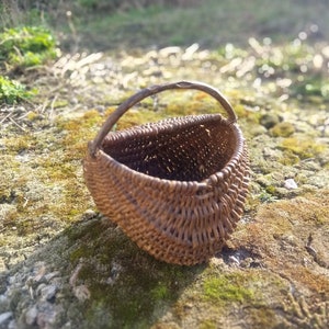 Weidenkorb Tasche, Outdoor Pflanzer, Garten Pflanzgefäße, Garten Dekor, Korbtasche, Runde Weidentasche, Geschenk für Mutter, Holzpflanzer, Einzigartige Dekoration