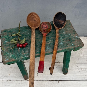 Zeer oude houten lepel, handgemaakte lepel, rustieke lepel, unieke lepels, geschenklepel, oerlepel, antieke lepel, primitief decor, drie lepels