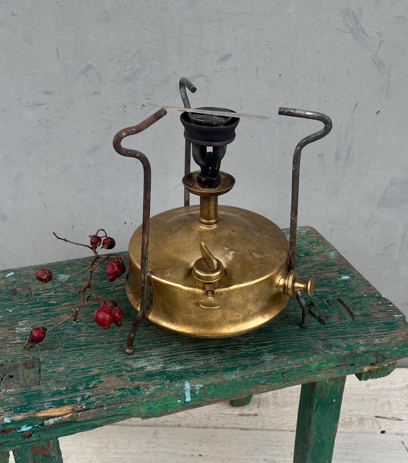 Kerosene Primus, Antique Brass Stove, Old Outdoor Stove Kerosene Primus, Antique Brass Stove, Old Outdoor Stove