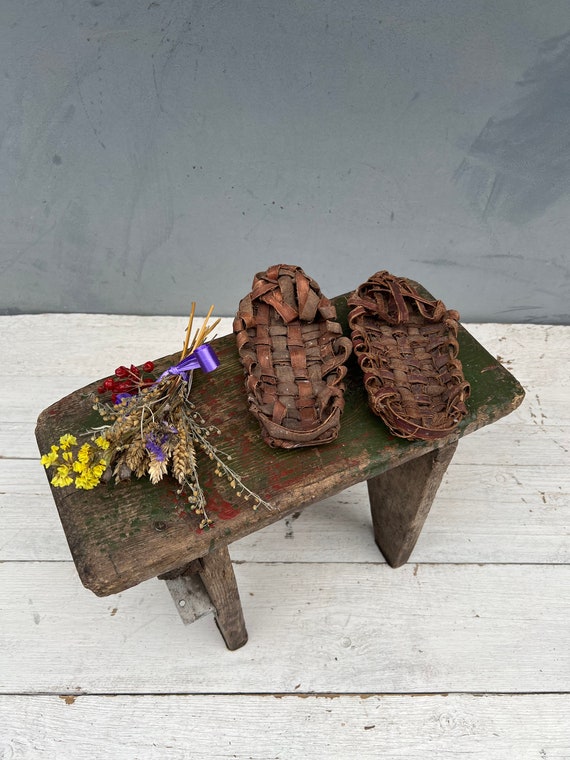 Starinets Ukrainian shoes, Folk shoes, Home decor… - image 3