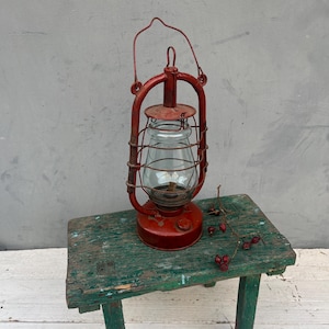 Antique oil lamp, Kerosene lamp, Antique oil lamp, Old oil lamp, Antique oil lamp, Farmhouse, Rustic decor, Primitive courtyard decor