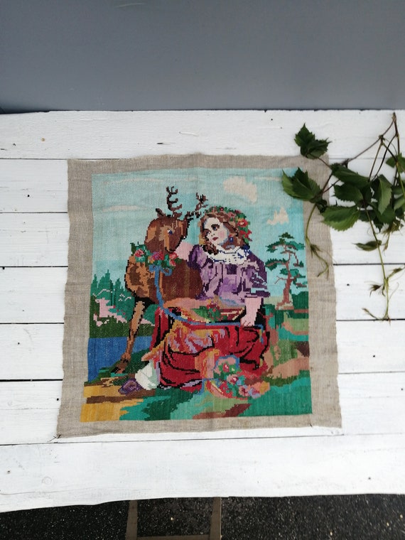 Tapis Brodé Vintage Appliqué - Art Populaire Traditionnel - 16x16 Cm - Multicolore