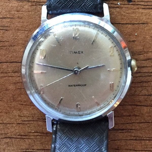 Timex vintage mens mechanical 36mm  stainless steel case waterproof/dustproof shock resistant c1960s watch runs well