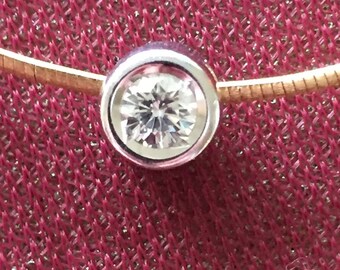 Vintage 18k SOLIDwhite/yellow gold diamond pendant necklace VS/H- O.18 carat diamond 750 bezel/chain 16-1/2 inch 5.47 grams c1960s