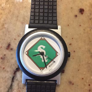 Chicago White Sox genuine merchandise  vintage Bulova stainless steel unisex quartz watch new battery  1992- FREE SHIPPING