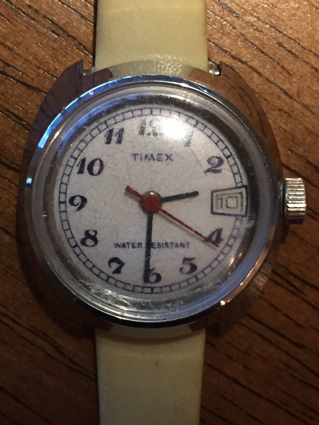 Vintage Timex Ladies Mechanical Wind Watch W/date Large 30mm  display picture 3