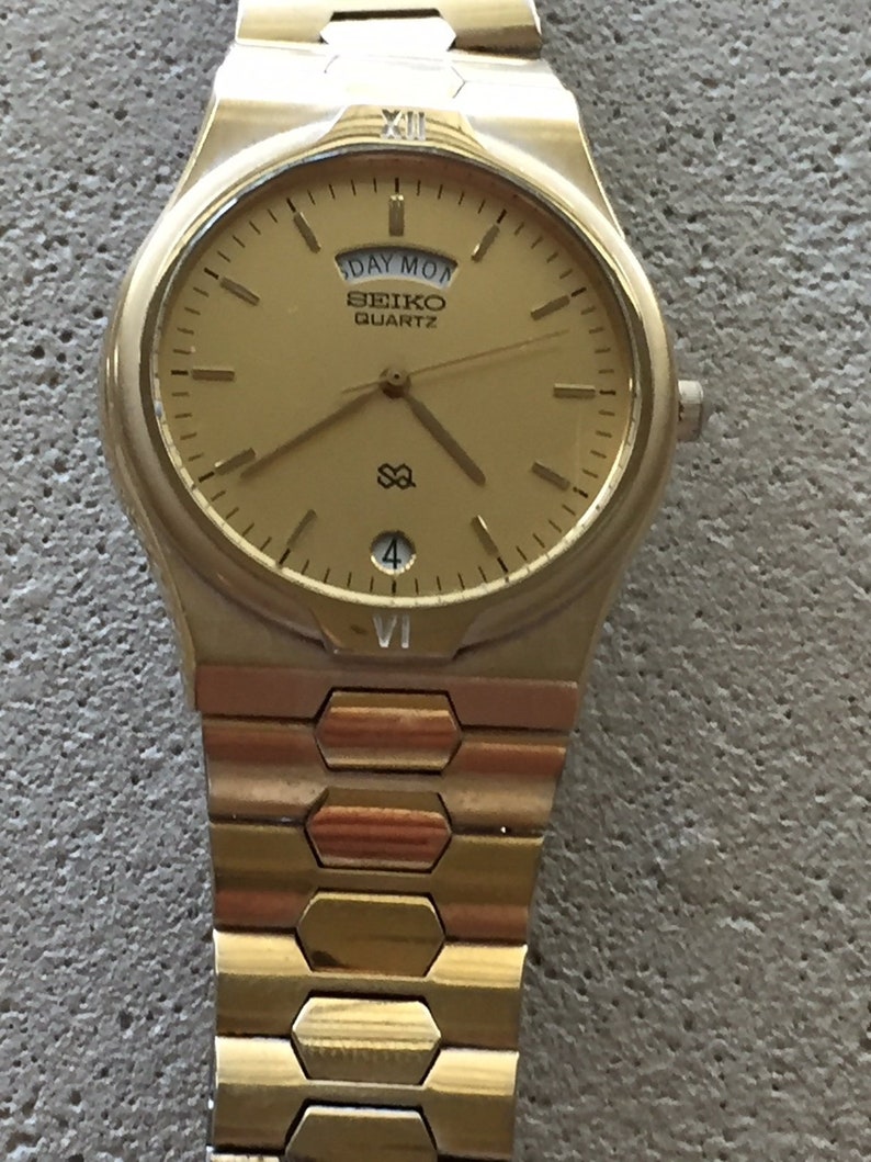Seiko SQ Mens Japan Quartz Day Dategoldtone 34 Mm Case New Etsy