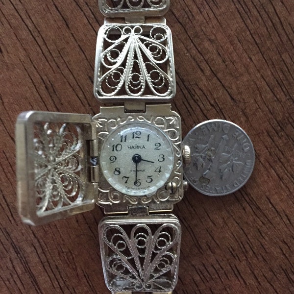 Vintage Russian HANKA ladies mechanical wind fillagree watch w/dial door 17kamhen runs well beatifull hand crafted