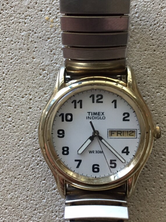 timex indiglo wr 30m change day