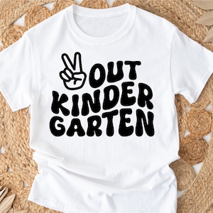 Peace Out Kindergarten svg, Last Day of Kindergarten svg, Kindergarten Graduation svg, End Of Kindergarten svg