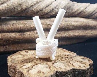 Lizard Kuripe - Hand Carved Bone