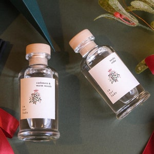 Cashmere & Warm Woods Reed Diffuser | Christmas Fragranced Room Diffuser | Scented Gifts | Christmas Gifts | Home Fragrances
