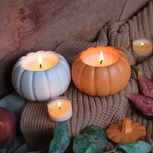 Bougie en pot de citrouille | Bougie parfumée à la citrouille | Bougie d&#39;Halloween | Bougie d&#39;automne | Décoration d&#39;intérieur d&#39;automne | Bougie douillette | Cadeau bougie | Bougie d&#39;automne