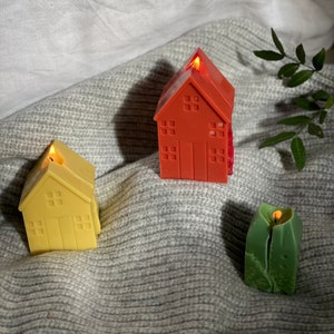 House Shaped Scented Candle - Gingerbread Scent | Autumn Candles | Autumn Decoration | Winter Candle Decoration | Stocking Fillers