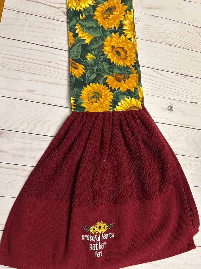 Towel Boa: Kitchen Neck Towel, Adult Bib Sunflowers