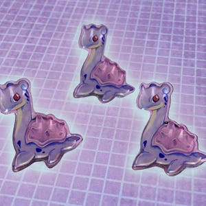 Shiny Lapras Acrylic Pin – 1&quot; Cute Pokémon-Inspired Badge for Backpacks & Jackets