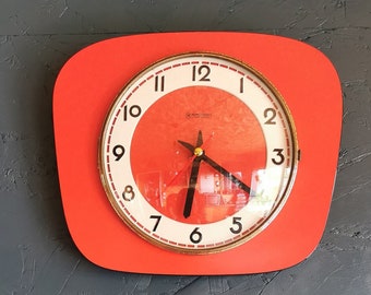 Reloj de formica vintage péndulo de pared trapecio silencioso "Manufrance rojo"