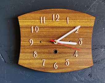 Reloj de formica vintage péndulo de pared silencioso "Números en relieve de madera"