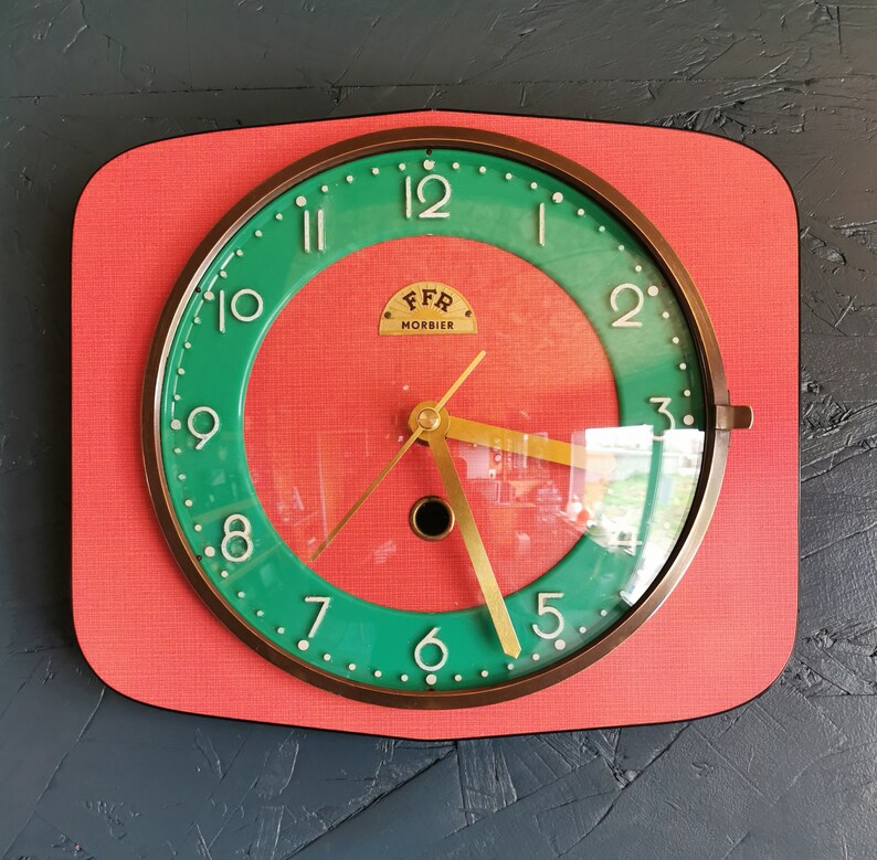 Horloge formica vintage pendule murale silencieuse FFR Morbier rouge vert image 8