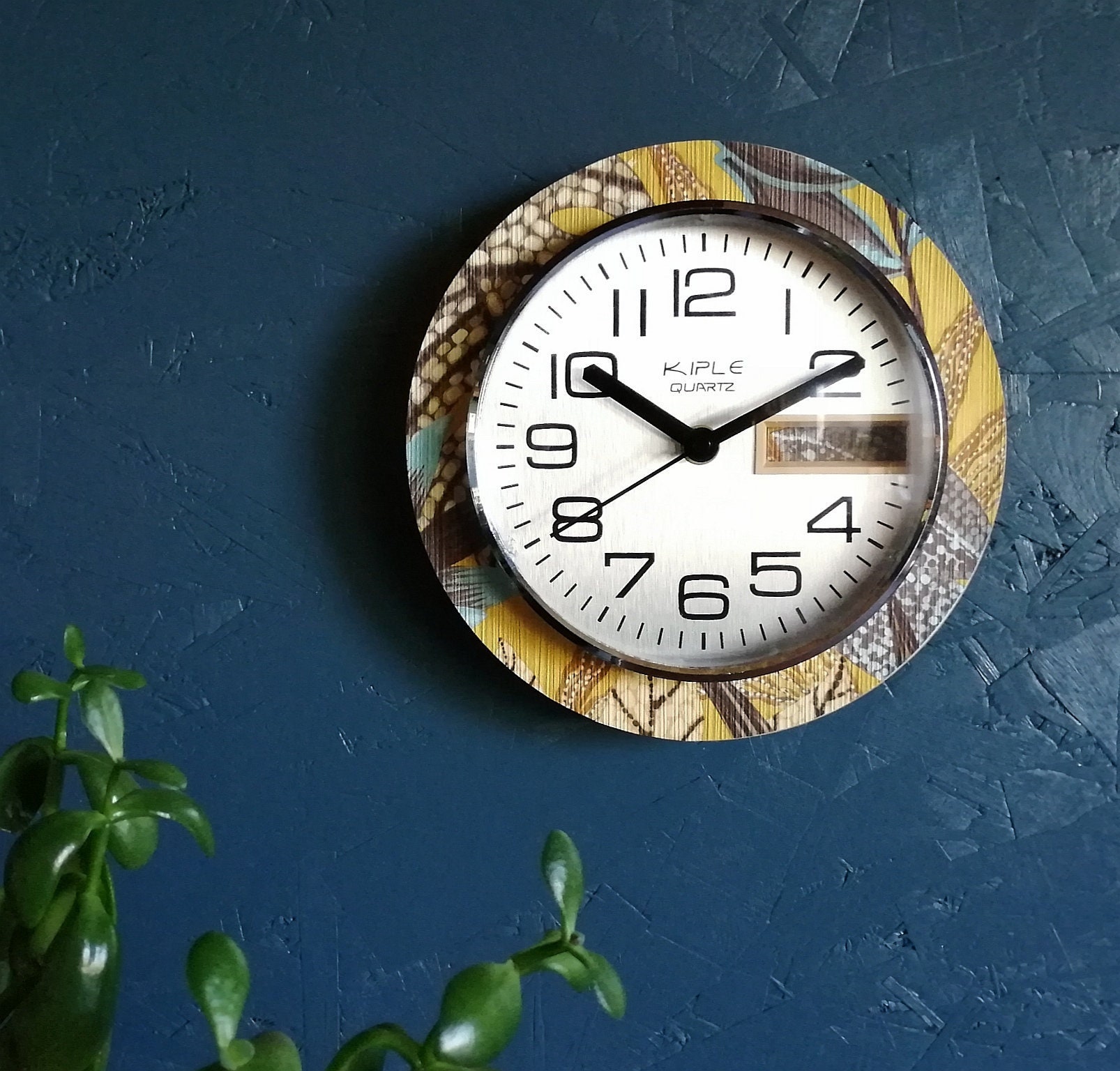 Horloge Formica Vintage Pendule Murale Silencieuse Ronde Kiplé Jaune Brun