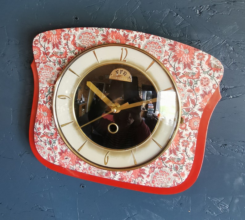 Vintage formica clock silent wall pendulum FFR Morbier red black image 6