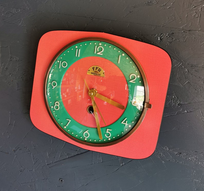 Horloge formica vintage pendule murale silencieuse FFR Morbier rouge vert image 6