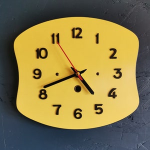 Vintage formica clock silent wall pendulum 60s Yellow image 9