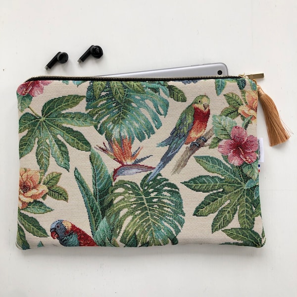 Housse molletonnée en tissu  jacquard vert et beige imprimé oiseaux pour tablette , iPad ou ordinateur 10  pouces .