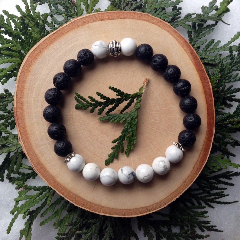 Aromatherapy Jewellery Stress and Anxiety Crystal Bracelet Essential Oil Jewelry White Howlite Serenity Diffuser Bracelet
