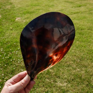 EINE Polierte Stiftschale, 16-20 cm Perlmuttdekor