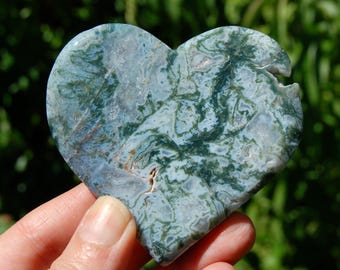 3" Moss Agate Crystal Heart Palm Stone, 137g Stone of Abundance & New Beginnings