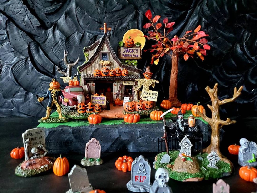 Styrofoam Display Platform for Halloween Village (lemax Spooky