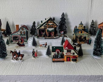 Cobblestone Corners Christmas Village 3 Villagers 1 With Tree 1 With Dog