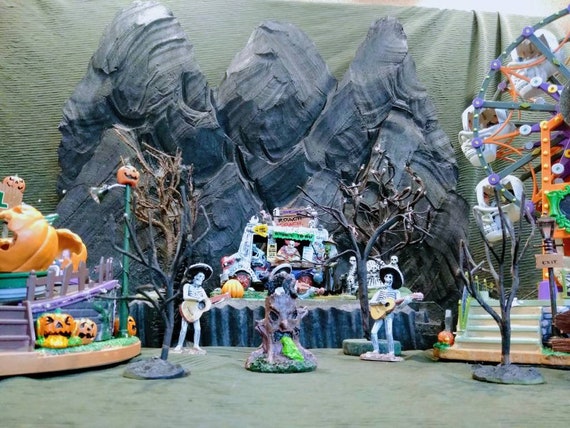 Styrofoam Mountain Background for Halloween Village (lemax Spooky