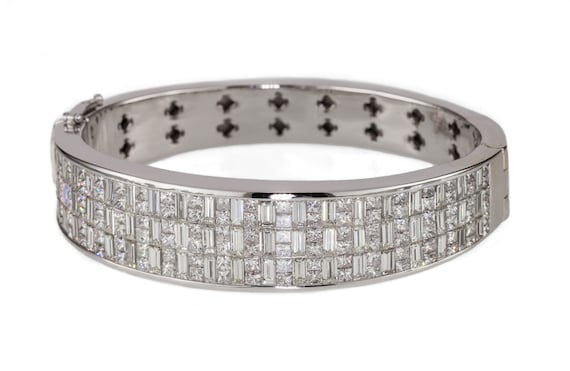 Gorgeous 18k White Gold & Invisible Set Diamond B… - image 1