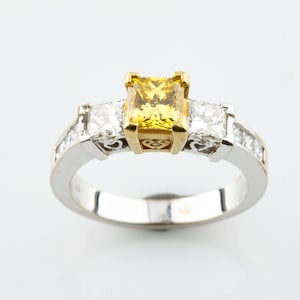 18k Gold 1.30 carat Fancy Yellow Princess Cut 3 Stone Diamond Engagement Ring
