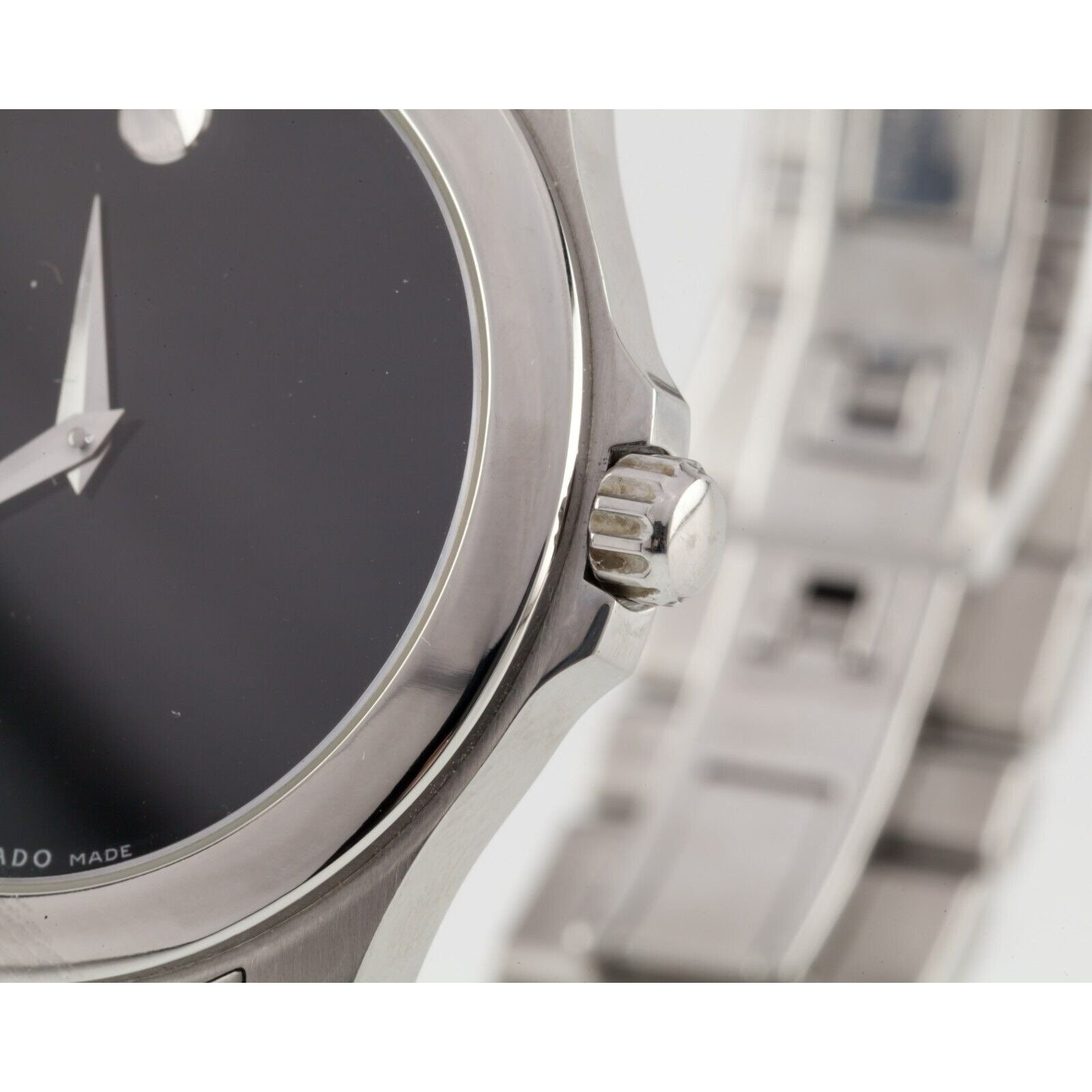 Movado 84e71891 2025